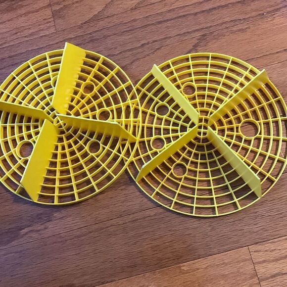Grit Guard Set of TWO for car washing.  Sits in bucket (see photos) - Picture 2 of 8